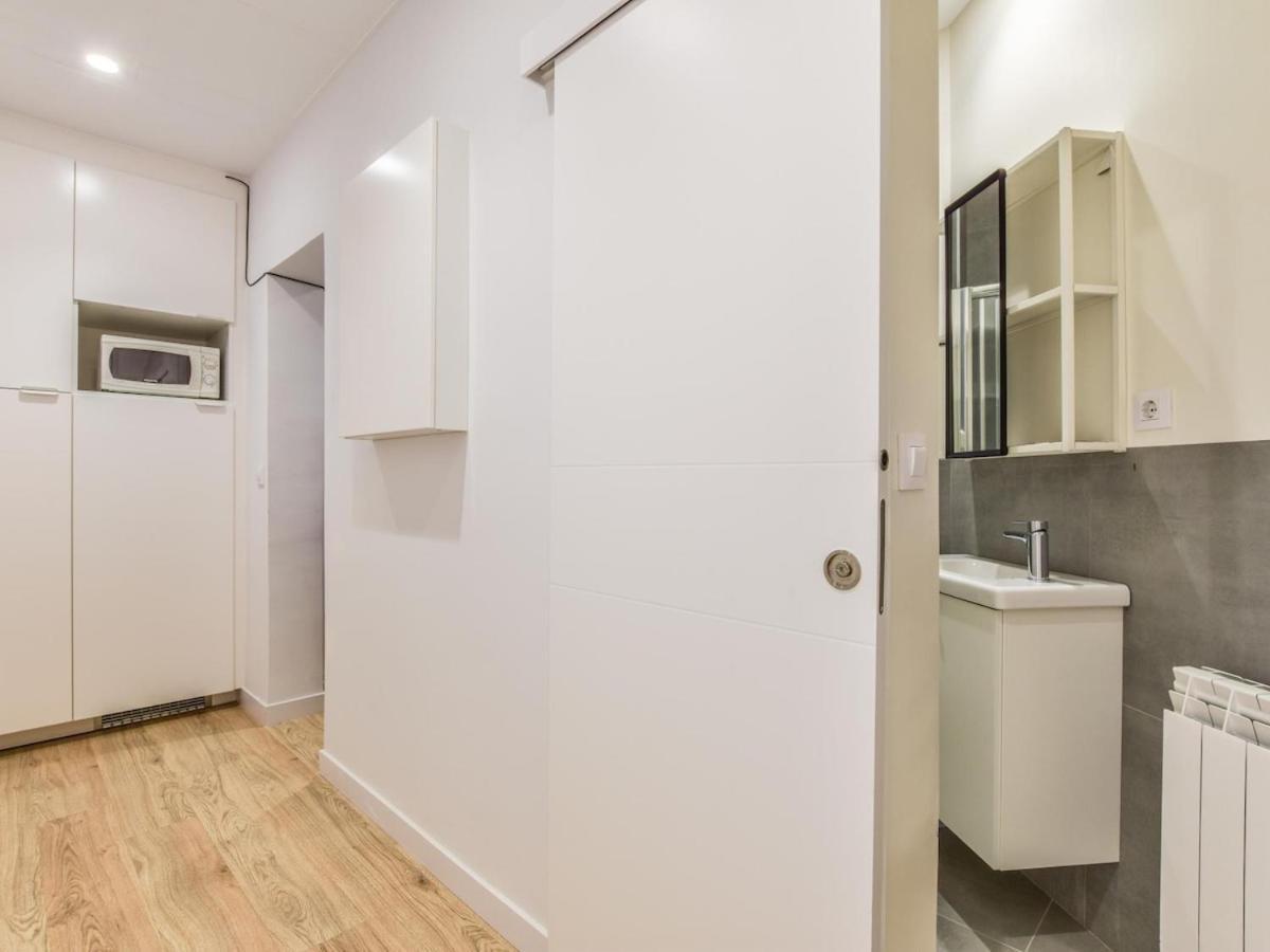 Apartamento En Plaza De Canalejas Apartment Madrid Luaran gambar