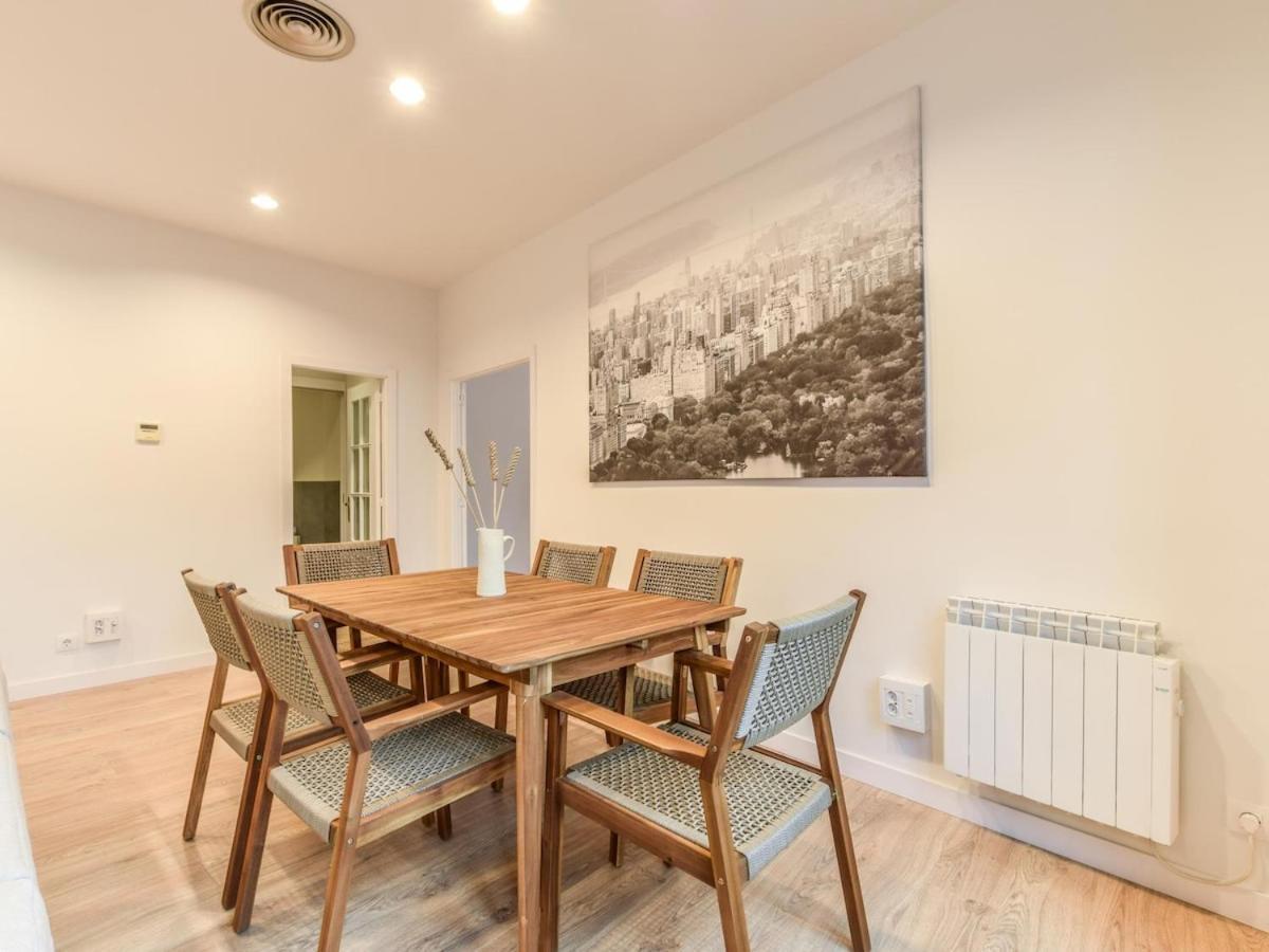 Apartamento En Plaza De Canalejas Apartment Madrid Luaran gambar